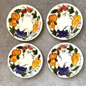 HD Designs Set of Four Fruit Dessert Plates!